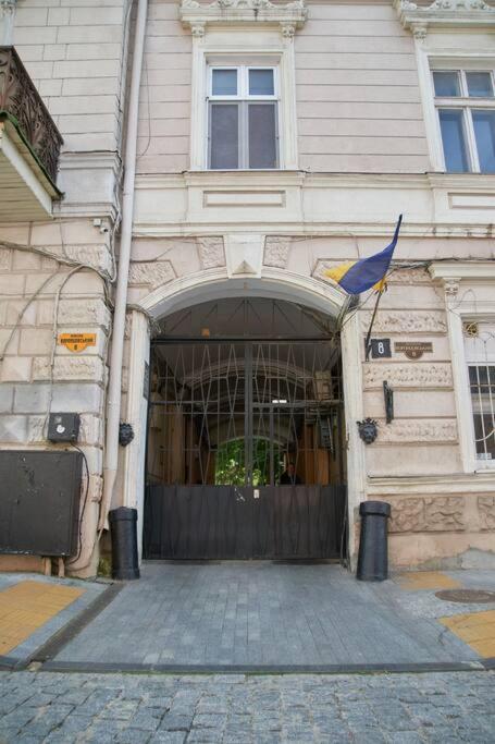 White Door Apartments Heart Of Odessa 1 Exterior photo